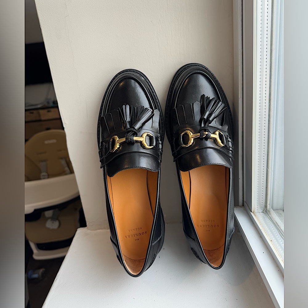 Sézane brand leather loafers, style “Amy”. Brand New. Size 9 - EU “40”